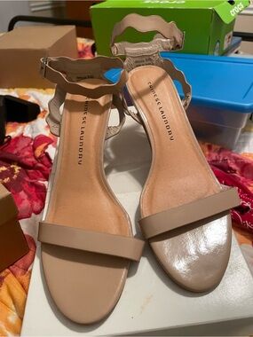 Chinese Laundry Beige Wavy Strap Block Heel Sandals